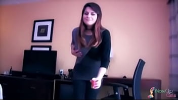 Expansão de seios de uma gostosa