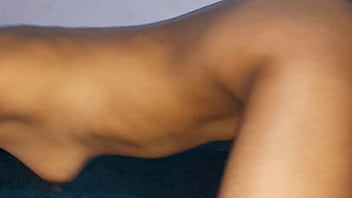 Intentando romperle el culo a este joven pero mi verga no cabe