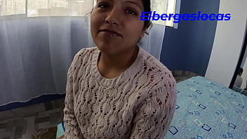 Accedi a darle mi cuerpo a cambio de unos audifonos los necesitaba aunque no se si valieron la pena creo que si