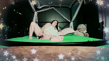 Winking asshole as i ride dildo