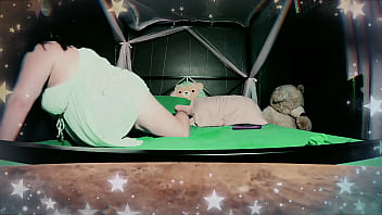 Winking asshole as i ride dildo