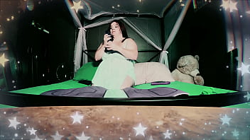 Winking asshole as i ride dildo