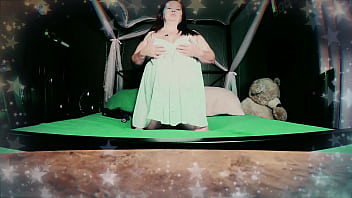 Winking asshole as i ride dildo