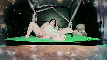 Winking asshole as i ride dildo