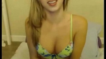 Cam girl jessica lynn showing off her body and getting fucke