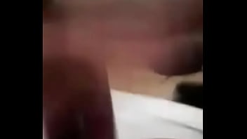 Ninfómana es calmada con pepino