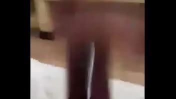 Ninfómana es calmada con pepino