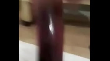 Ninfómana es calmada con pepino