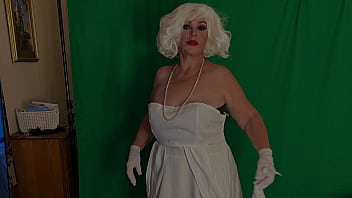 Mature marilyn monroe hollywood slut cock sucker