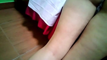 Me follo a mi cuñada con disfraz de conejita y se come mi zanahoria