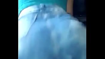 Magrinha dançando funk doida pra transar