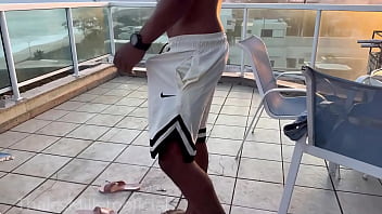 Morena fitness pediu para passar óleo no corpo fiquei de pau de e meti a piroca