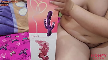 Nonton My Holes Are Perforated With Trilux, The App-controlled Rabbit Vibrator From Honey Play Box thumbnail