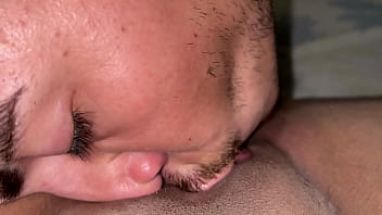 Madrastra colombiana con el culo y las tetas más gruesas entierra mi polla