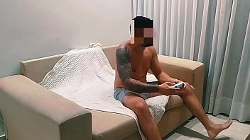 My sister in law gave me a huge job i ended up tearing her pussy