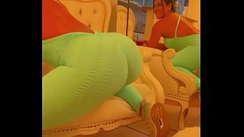 Sexy girl twerkting her big ass in jumpsuit