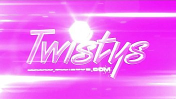 Sexy brunette milf daisy lynn fingers herself on camera