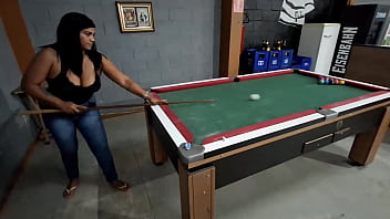 Ela não sabia jogar sinuca mas sabia levar vara na caçapa