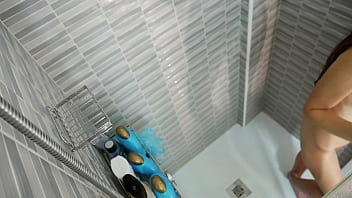 Taking a hot steamy showing and shaving my pussy