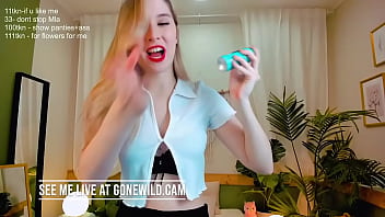 I love red lips the most