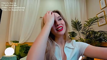 I love red lips the most