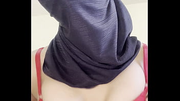 Arab hijab muslim niqab girl shows big boobs – huge tits sexy round titties busty arab babe cleavage