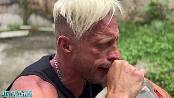 Vem amor acorda estou com muita vontade de dar meu rabo pra voce