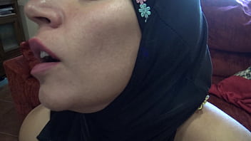 İstanbul'da yaşayan türk fahişe