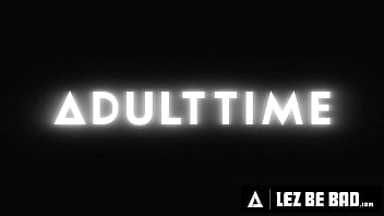 Babe caught bestie fucking in her room