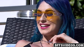 Bffs emily willis and jewels blu fucked