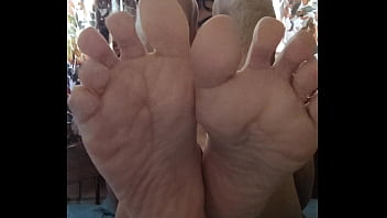 Que lindos pies tengo