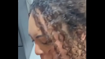 Comiendome la vagina de la sirvienta