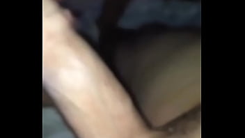 Puta batendo punheta no meu pau