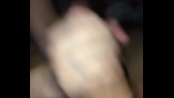 Puta batendo punheta no meu pau