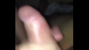 Puta Batendo Punheta No Meu Pau thumbnail