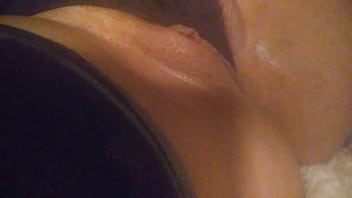 Ex bitch rubbing clit