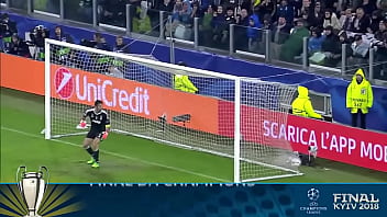 Cr7 enfiando com gosto no buffon