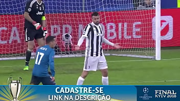 Cr7 enfiando com gosto no buffon