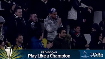 Cr7 enfiando com gosto no buffon