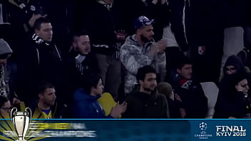 Cr7 enfiando com gosto no buffon