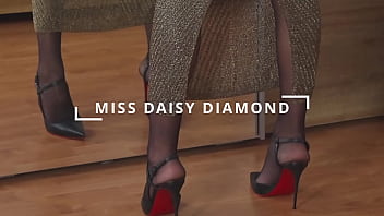 Horny squirt pussy fingering in the mirror true ripped off pantyhose