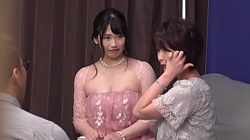 結婚式の撮影をしに来たgカップ22歳新婦に中出し 2