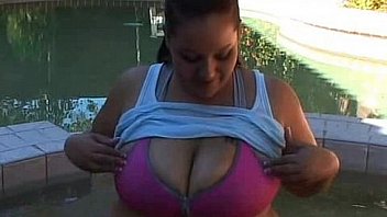 Bbw amateur huge tit bbw gives head with elizabeth rollings