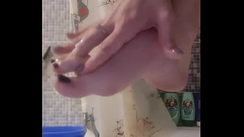 I love to smear my legs with cream and caress them for you dear