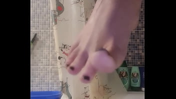 I love to smear my legs with cream and caress them for you dear