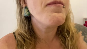 Swallow gummy bears vore fetish