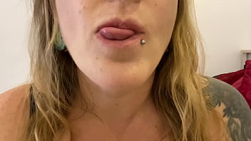 Swallow gummy bears vore fetish