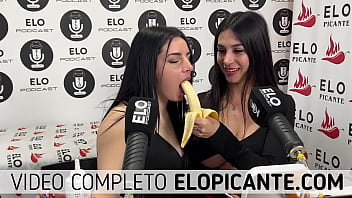 Jovencitas bisexuales argentinas la chupan con ganas Jovencitas bisexuales argentinas la chupan con ganas