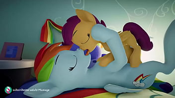 2 пони целуются в засос