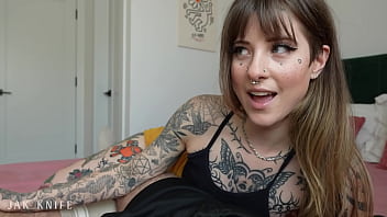 My girlfriend's hot tatted sister begs for a creampie awlivv